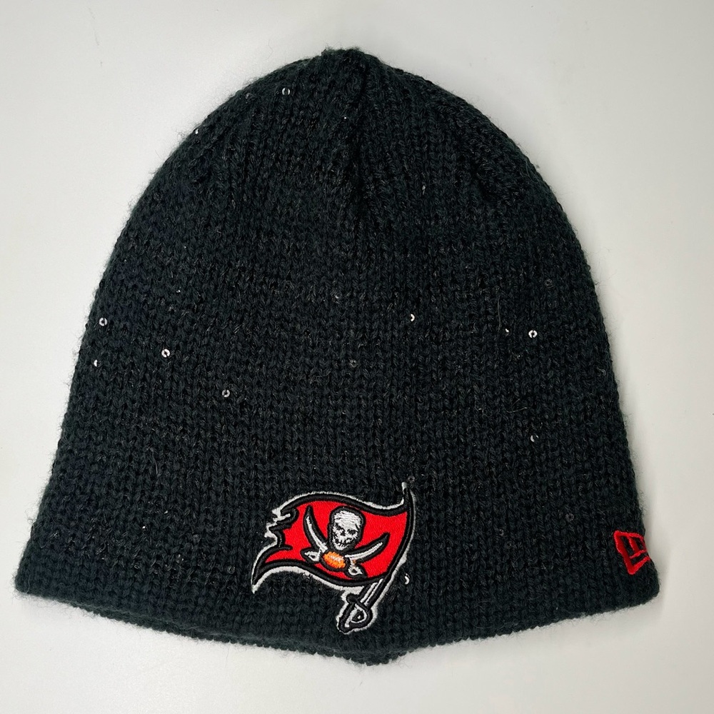 New Era Tampa Bay Buccaneers Sequin Beanie NFL Knit Hat Black NWOT